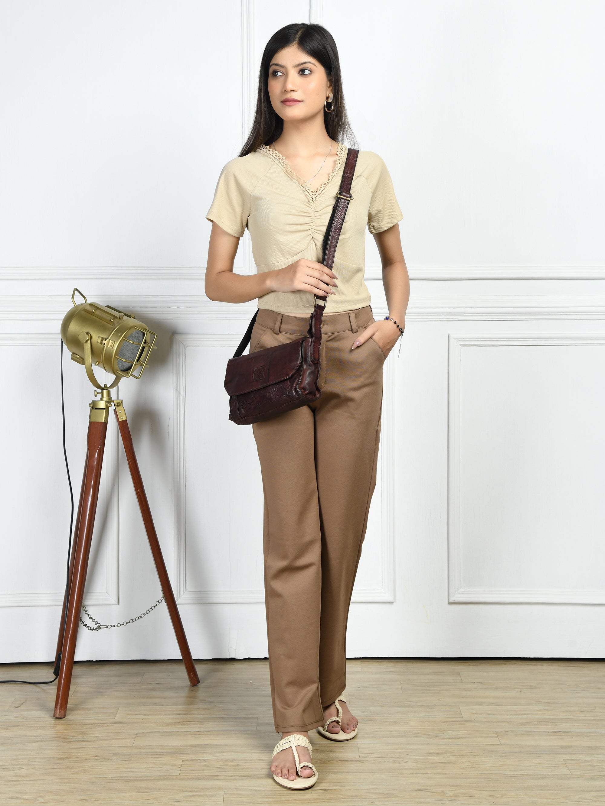 Heritage Leather Crossbody Bag - Tan Colour